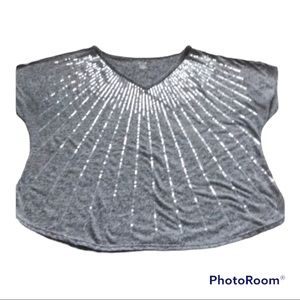 a.n.a Heather Gray Cap sleeve v-neckT-shirt top sequins  Size M Pretty Good used